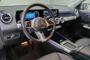 Mercedes-Benz GLB 180 d W-Paket Navi LM KAM SpurW ParkAss. Bild 6