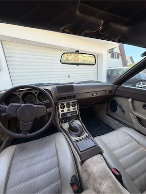 Porsche 944 Bild 3
