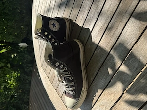 Sneakers der Marke Converse Bild 2