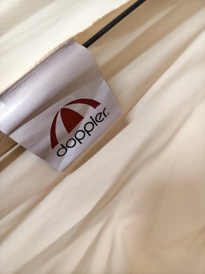 Großer beige Sonnenschirm Doppler mit Standfuß Wasser oder Sand befüllbar Bild 3