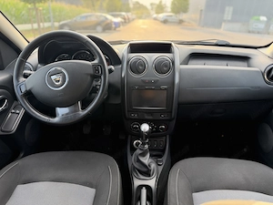 Dacia Duster dCi Allrad TÜV NEU 1.Besitz AHK Bild 5
