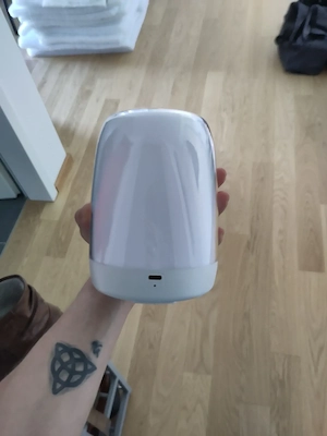 Kabellose Lampe mit USB-Ladefunktion Bild 4