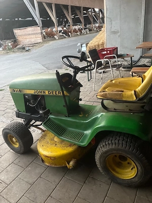 John Deere 111 Bild 3
