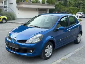 Renault Clio Bild 2