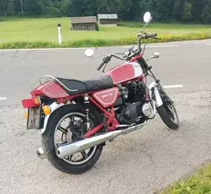 Yamaha XS 750 Bild 3