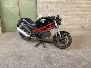 Verkaufe Ducati Monster Bild 4