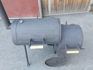Smoker Neu, Smokerraum 67cm   40cm Bild 3