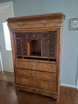 Antike Schrank-Kommode Bild 3