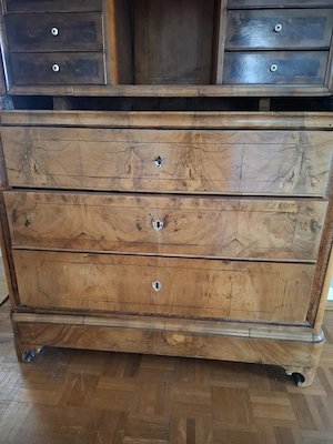 Antike Schrank-Kommode Bild 4