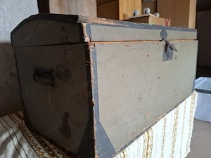 Seemannskiste mit gewölbten Deckel  Bild 2