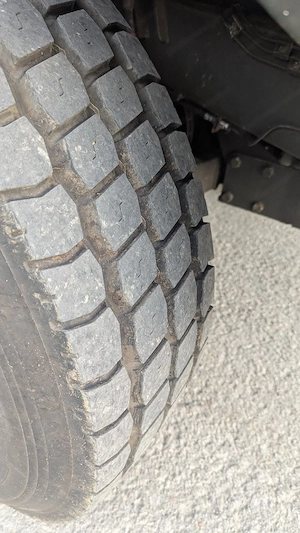 Kommunalreifen für Lindner Unitrac 265 70 R 19,5 Bild 2