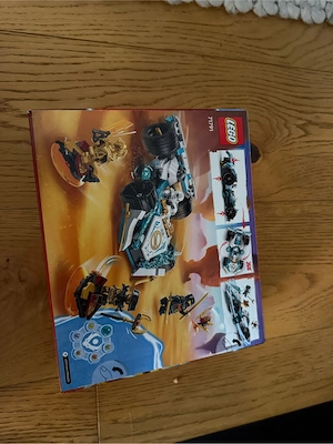 Lego Ninjago Zanes Drachenpower-Rennwagen Bild 2