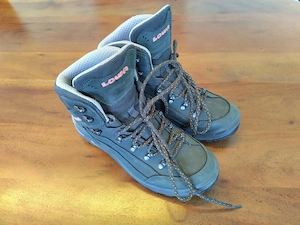 LOWA Renegade GTX Gr. 39 Damen Wanderstiefel   Top Zustand Bild 2