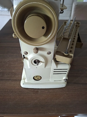Bernina  Nähmaschine Bild 4
