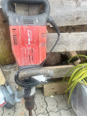 HILTI Maschinen Bild 2