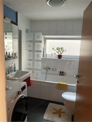 Vermiete helle, möblierte 2-Zimmerwohnung  Bild 2