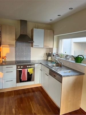 Vermiete helle, möblierte 2-Zimmerwohnung  Bild 3