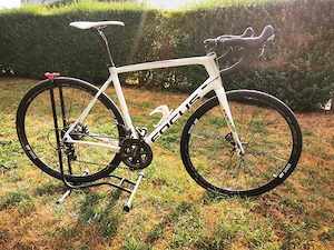 Focus Paralane Carbon Disc   RH 56 (Size L)   weiß   Top-Zustand Bild 3