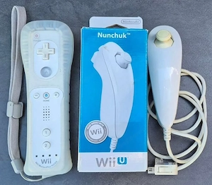 Nintendo Wii Spiele + Wii Remote + Wii Nunckuk Controller Bild 5