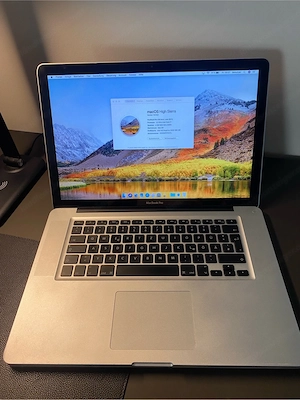 Mac Book Pro 15 Zoll  Bild 3