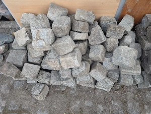 Granit-Pflastersteine ausgebaut Bild 2