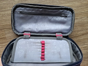 Coocazoo Schulrucksack mit Federschachtel und Füller   guter Zustand zu verkaufen Bild 6