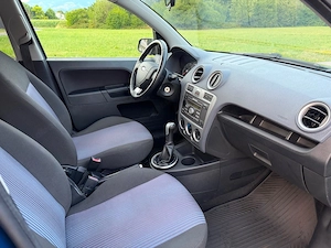 Ford Fusion 1.4Tdci TÜV NEU ARBÖ  Bild 4