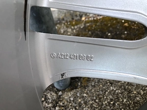 Mercedes benz Original Winterräder 245.45 R17 Bild 9
