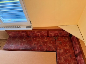 Eckbank inkl Stühle und Tisch zu verschenken Bild 2