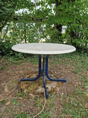 Gartentisch