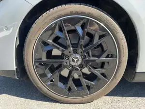 Mercedes-Benz CLA 350 4MATIC mit EQ Technologie SpurW KAM Night Bild 13