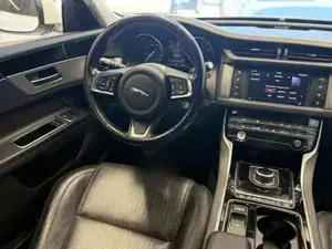 Jaguar XF Bild 11