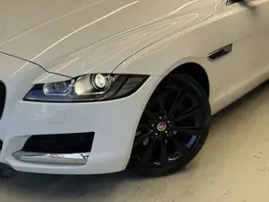 Jaguar XF Bild 2