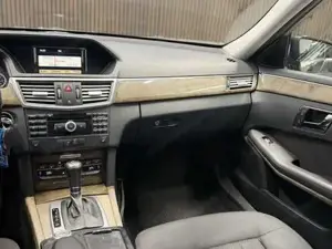 Mercedes-Benz E 220 Bild 11