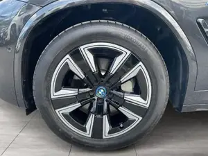 BMW iX3 Inspiring // elektr. Anhängerkupplung // Driving Assi. Prof. Bild 6