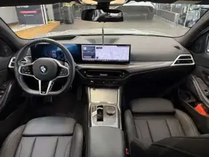 BMW 320 Bild 13