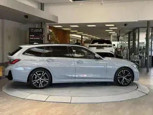 BMW 320 Bild 7