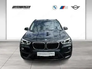 BMW X1 xDrive18d Sport Line // Sitzheizung // PDC vo + hi //  LED-Scheinwerfer