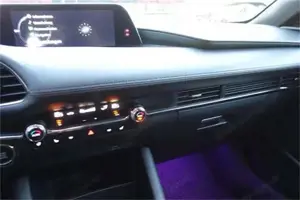 Mazda 3 Bild 16
