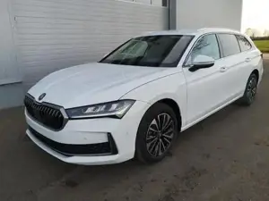 Skoda Superb Combi 2.0 TDI 142kW 4x4 Selection DSG AHK 360 Head Up...