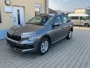 Skoda Kamiq Classic 5J. Garantie AHK Klimaauto. Sitzheizung...