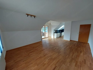 Helle 3-Zimmerwohnung zu vermieten Bild 4