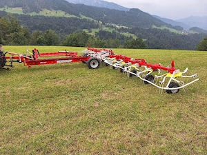 Pöttinger Kreiselheuer Bild 4