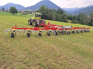 Pöttinger Kreiselheuer Bild 2