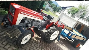Lindner Traktor BF250 N mit25 PS mit Anänger Euro8500 Bild 2