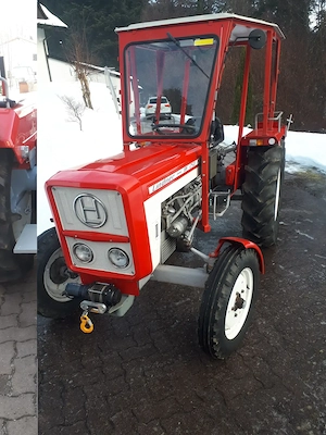 Lindner Traktor BF250 N mit25 PS mit Anänger Euro8500 Bild 6