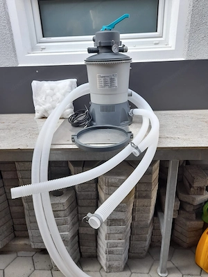 Bestway Sandfilterpumpe NEU!