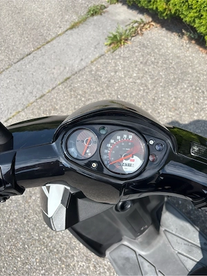 Aprillia sr50 motard Bild 6