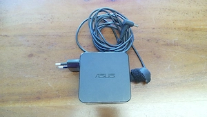 ASUS ZenBook UX303UB 13,3"   i7, 8 GB, 940M, 512 GB SSD Bild 6