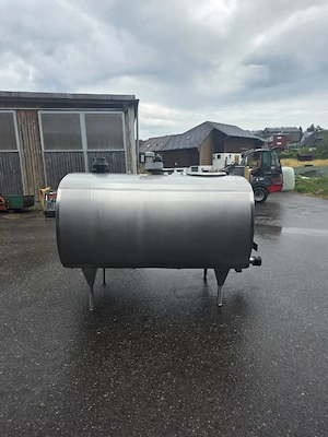 Milchtank 1600l Bild 3